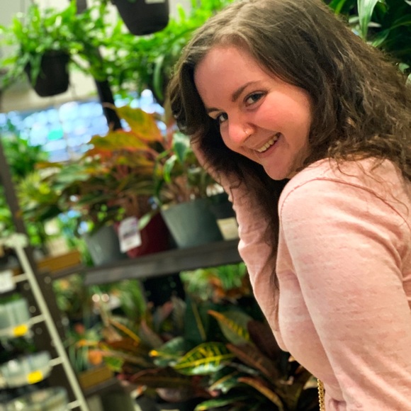 Meet your Posher, Kaeli - Picture 5 of 11